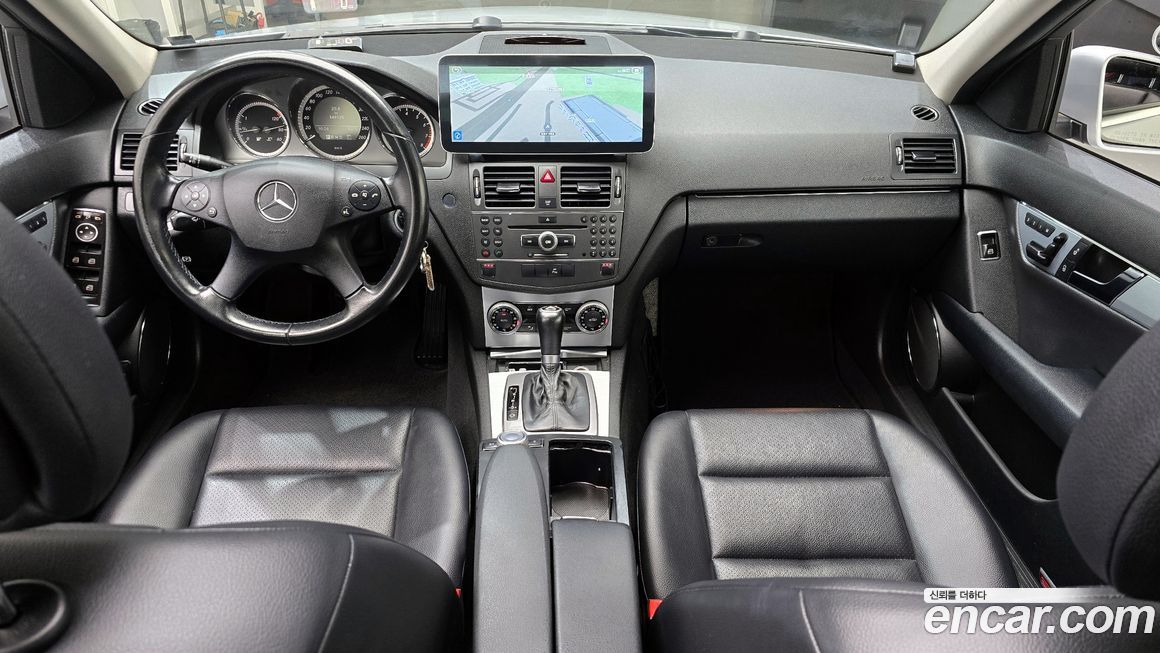 Mercedes-Benz C-Class 2010