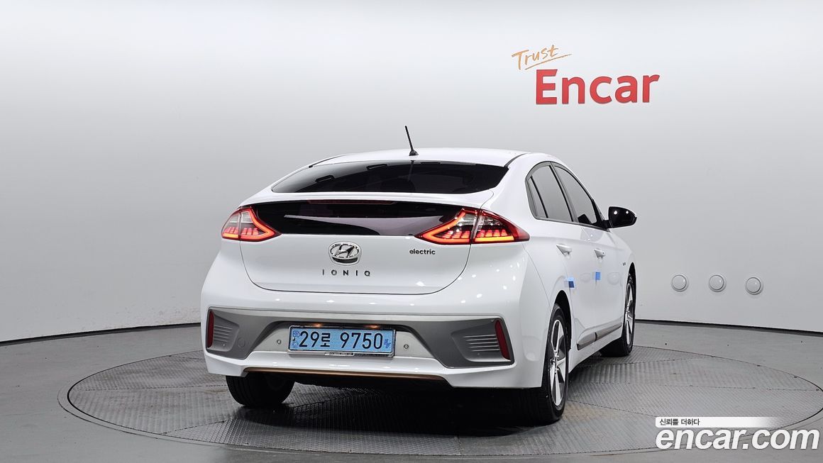 Hyundai Ioniq 2018