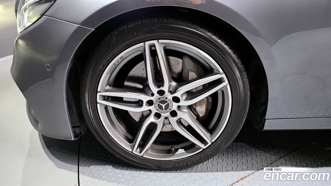 Mercedes-Benz E-Class 2019