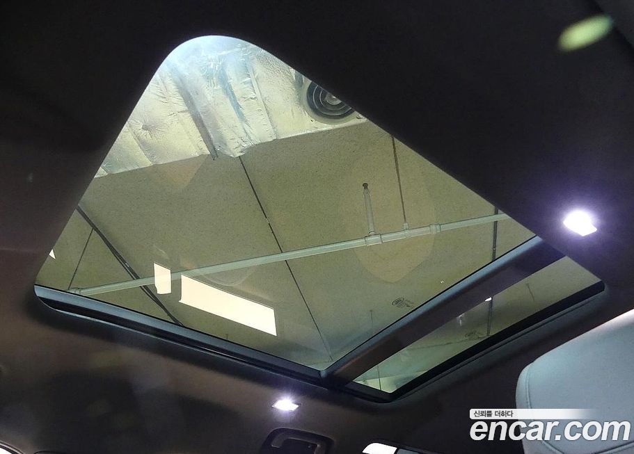 Land Rover Defender 2024