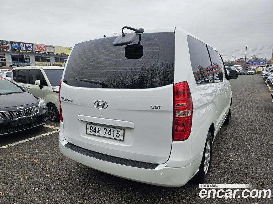 Hyundai Starex 2016