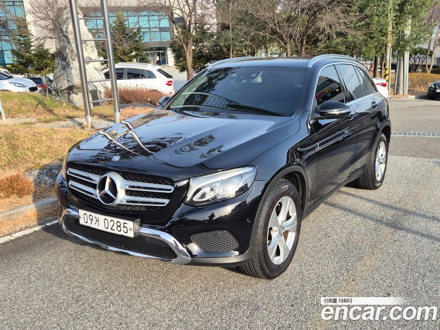 Mercedes-Benz GLC-Class 2017