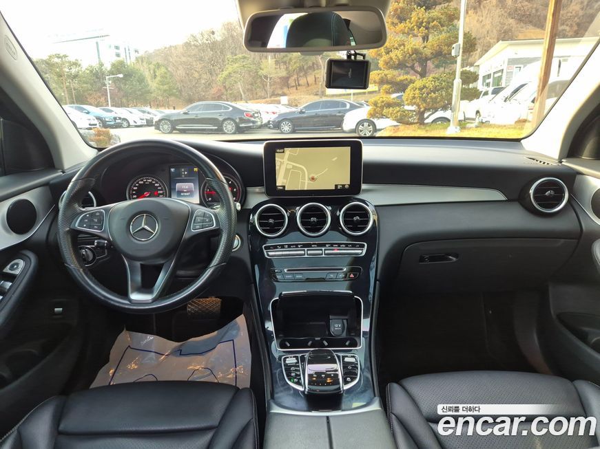 Mercedes-Benz GLC-Class 2017