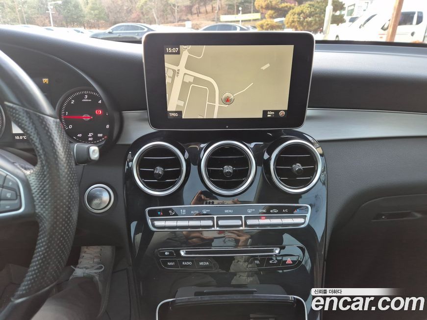 Mercedes-Benz GLC-Class 2017