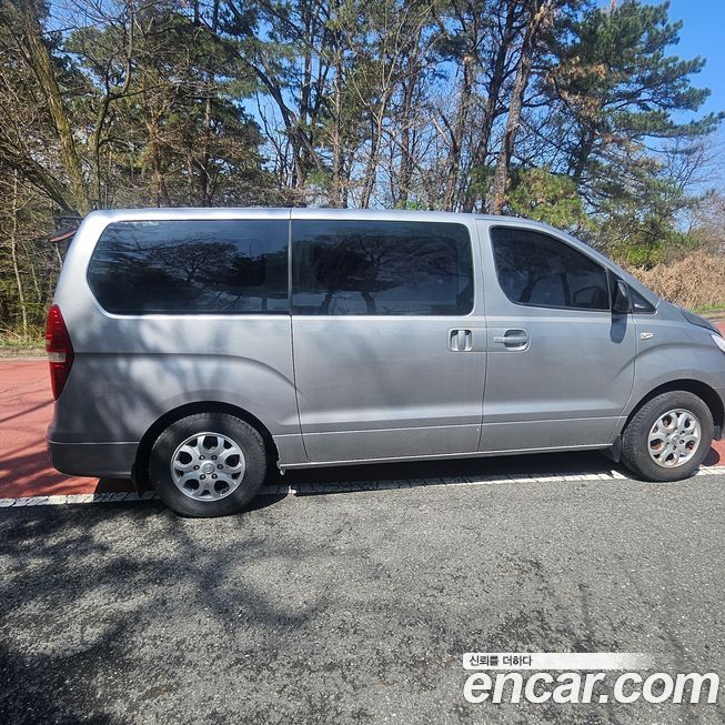 Hyundai Starex 2016