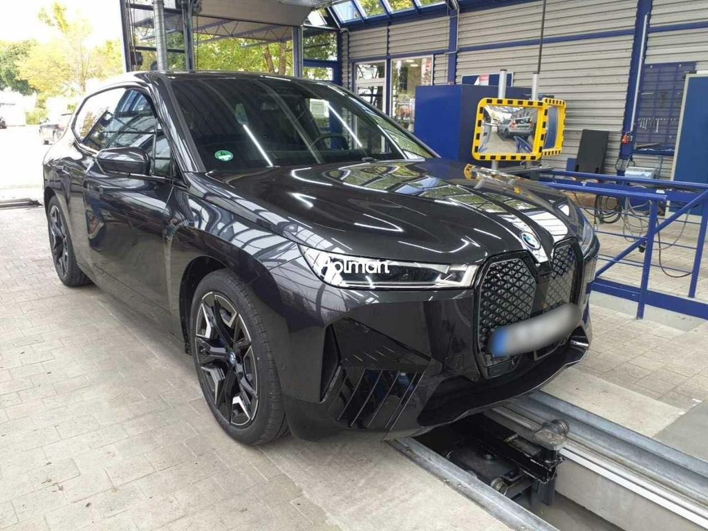 BMW iX 2023