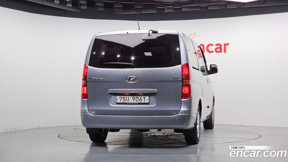 Hyundai Starex 2019