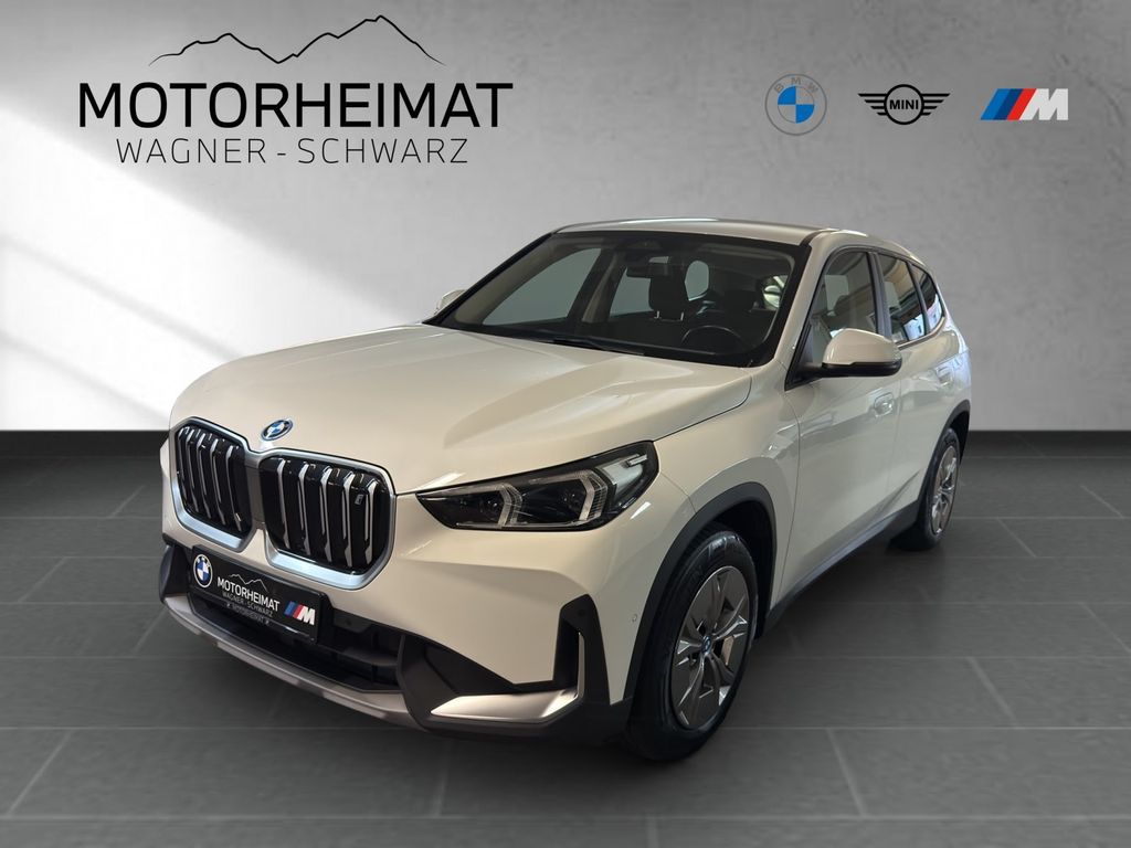 BMW iX1 2023
