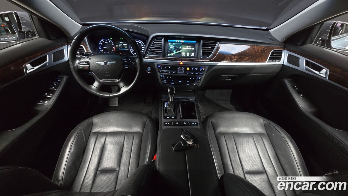 Hyundai Genesis 2016