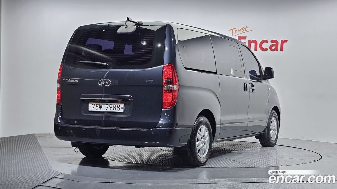 Hyundai Starex 2018