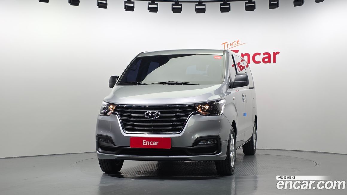 Hyundai Starex 2021