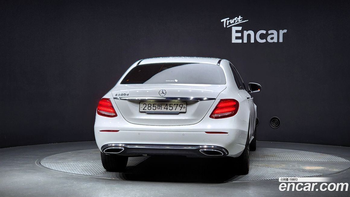 Mercedes-Benz E-Class 2020