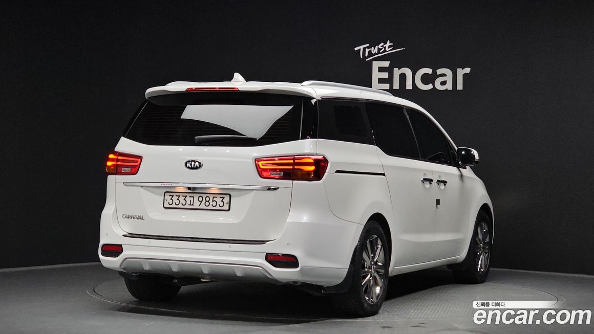 Kia Canival 2019