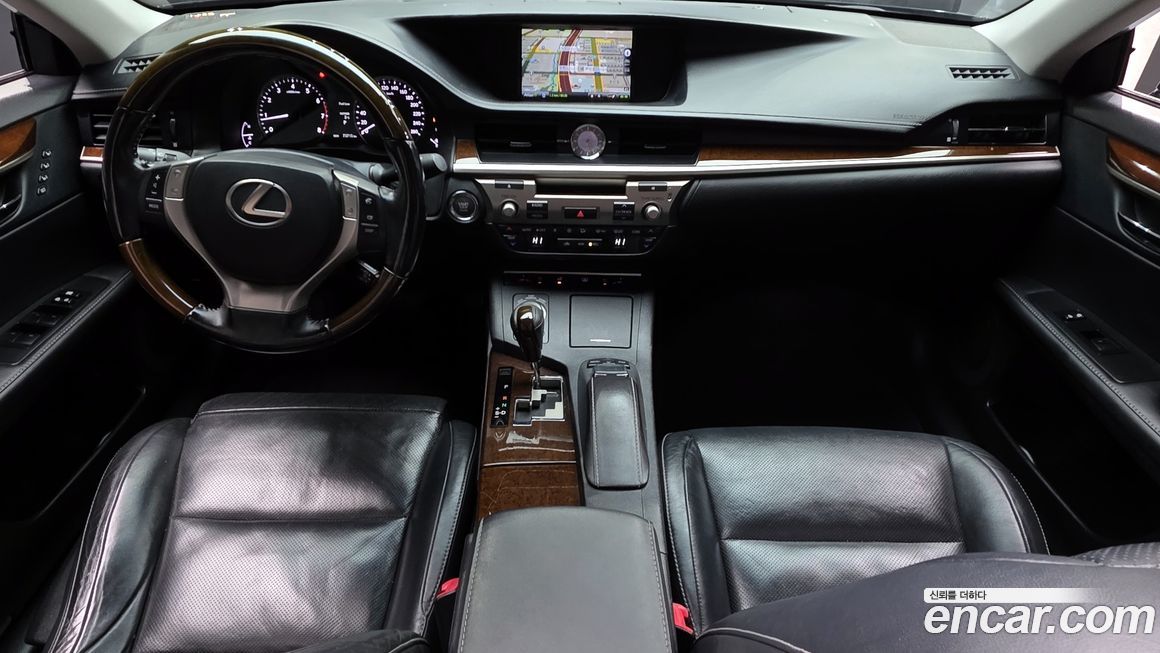 Lexus ES 2015
