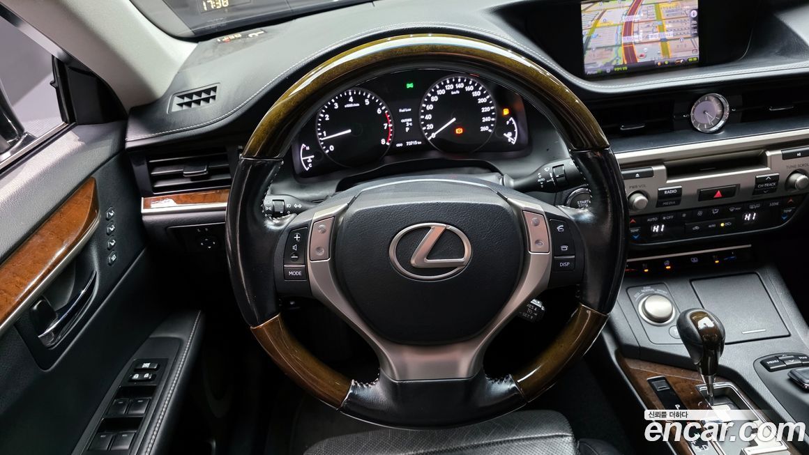 Lexus ES 2015