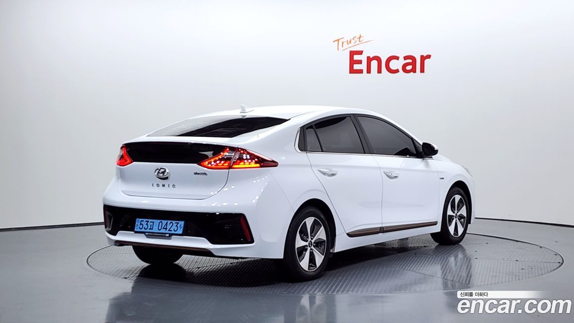 Hyundai Ioniq 2019