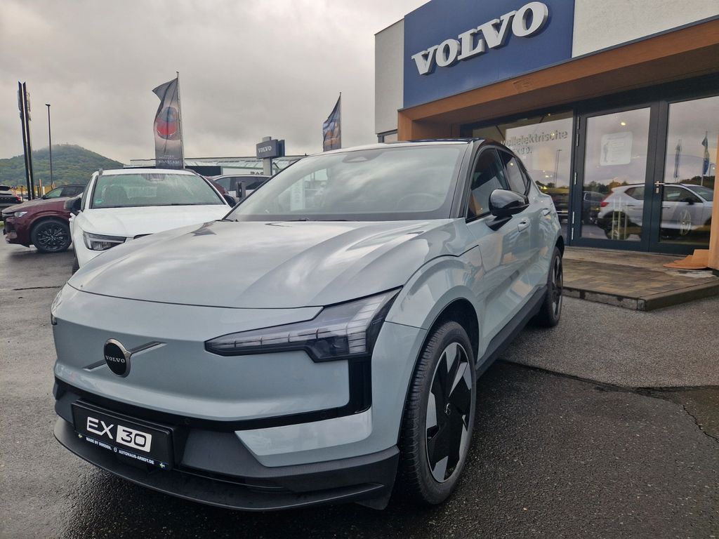 Volvo EX30 2024