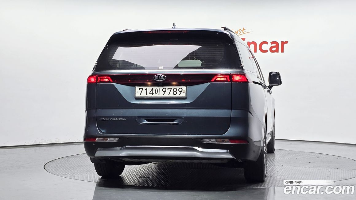 Kia Canival 2021