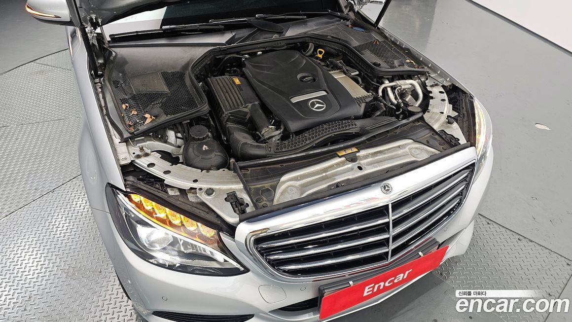 Mercedes-Benz C-Class 2018