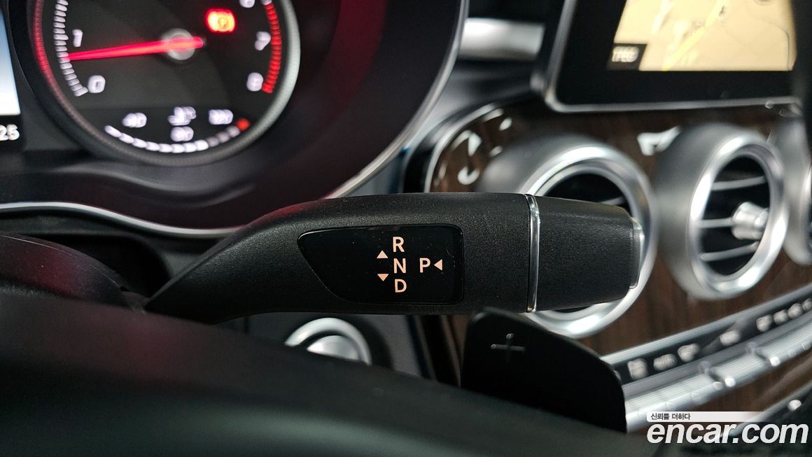 Mercedes-Benz C-Class 2018