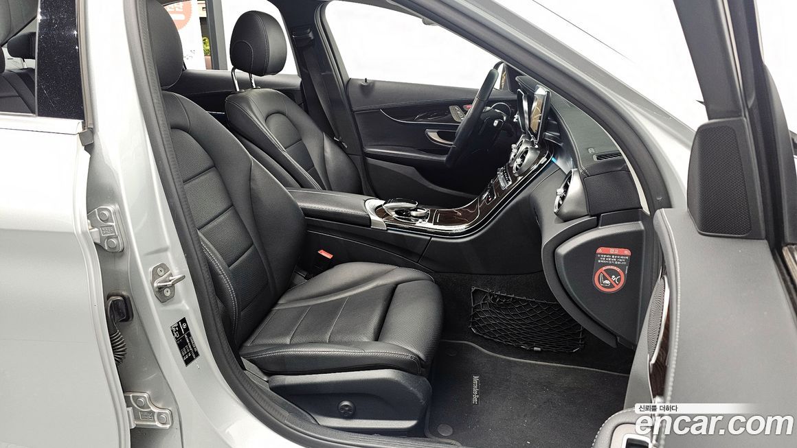 Mercedes-Benz C-Class 2018