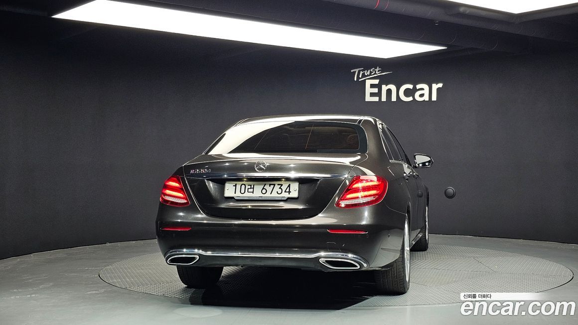 Mercedes-Benz E-Class 2017
