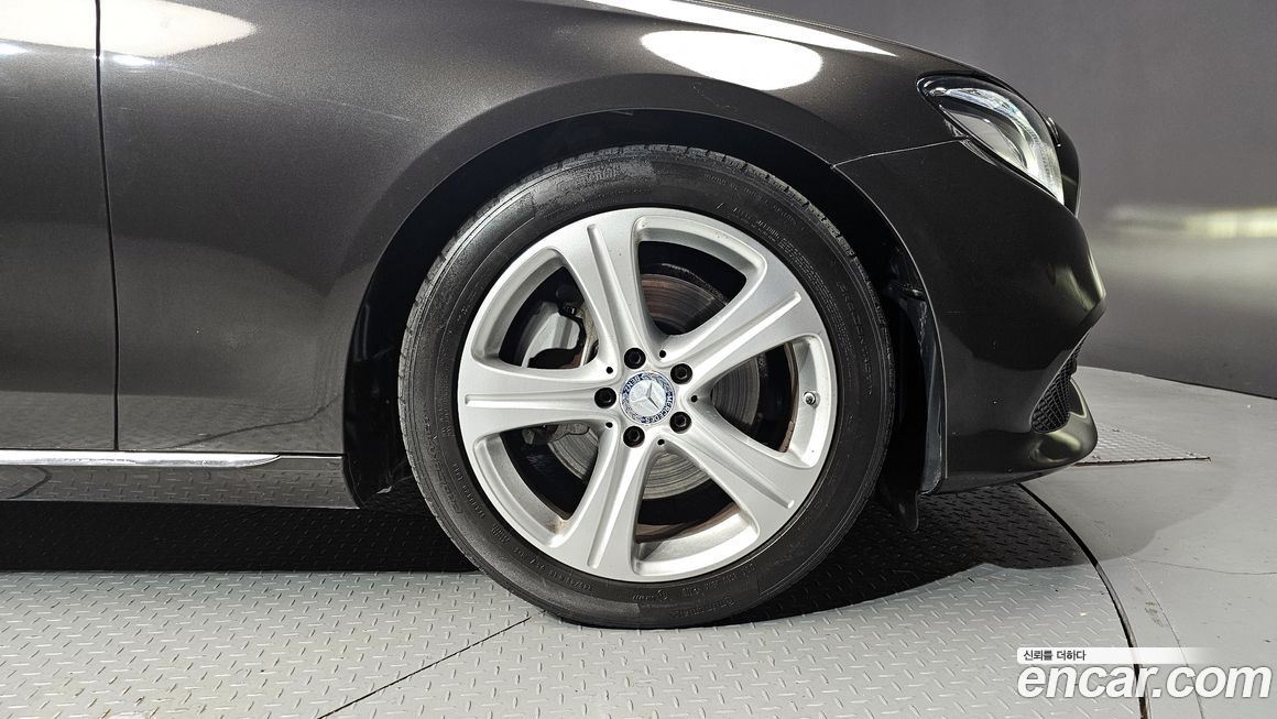 Mercedes-Benz E-Class 2017