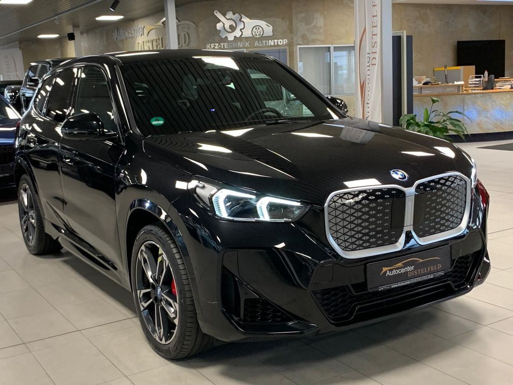 BMW iX1 2023