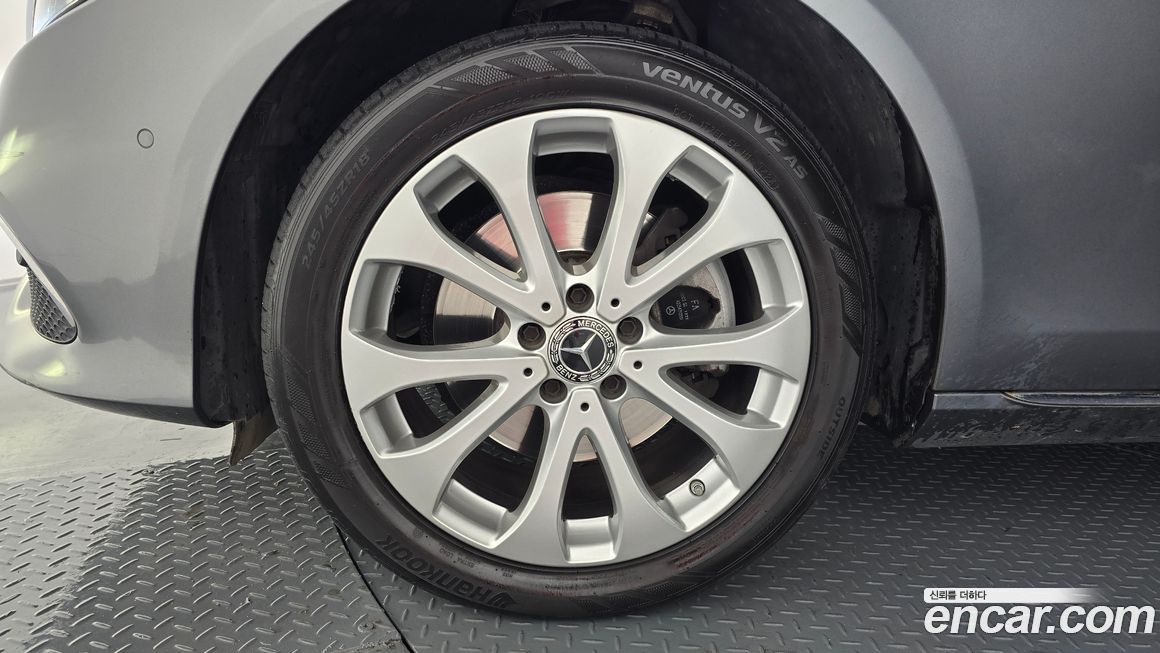 Mercedes-Benz E-Class 2019