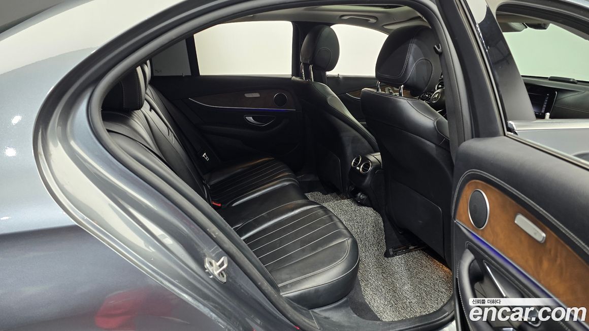 Mercedes-Benz E-Class 2019