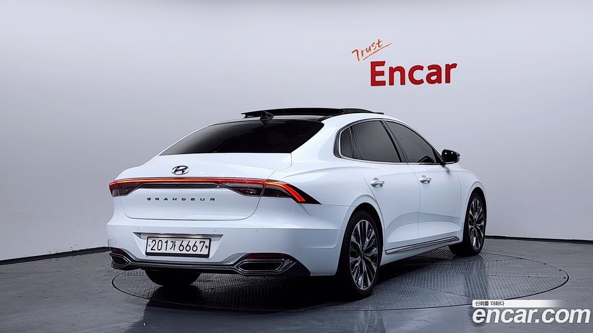 Hyundai Grandeur 2020