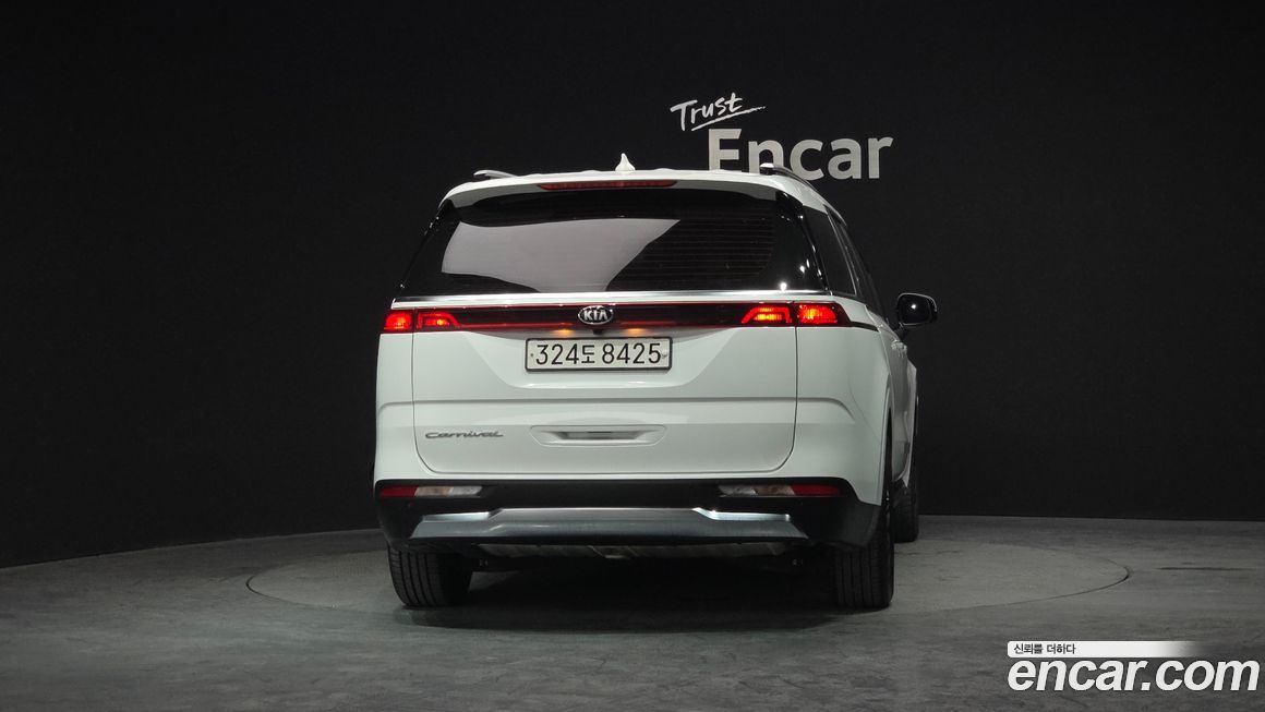 Kia Canival 2021