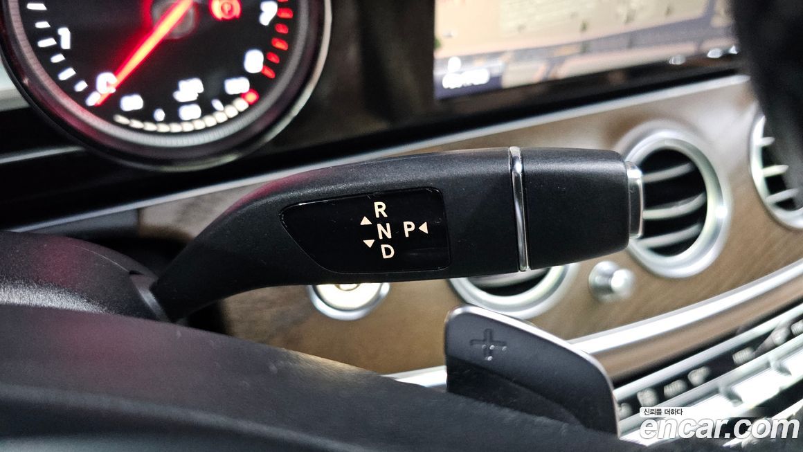 Mercedes-Benz E-Class 2018