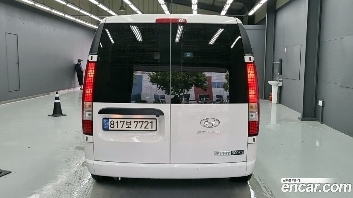 Hyundai Staria 2023