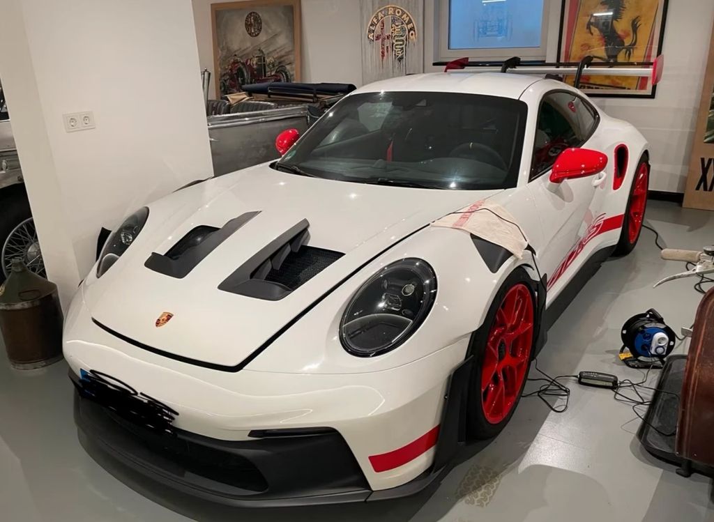 Porsche 992 2023