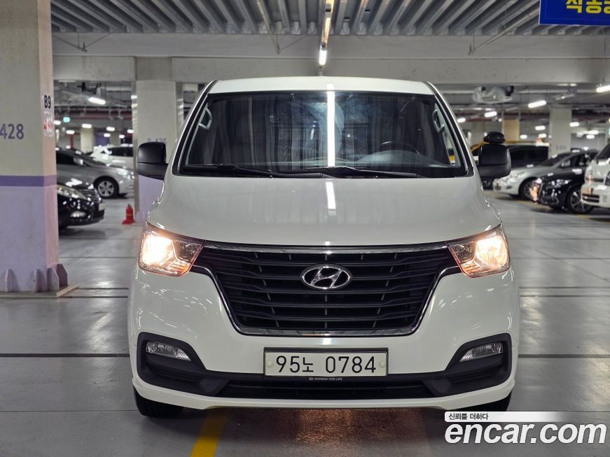 Hyundai Starex 2019