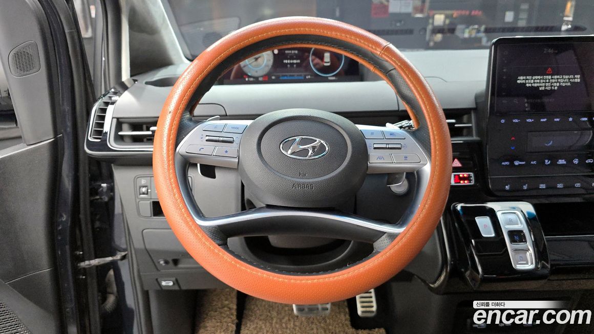 Hyundai Staria 2022
