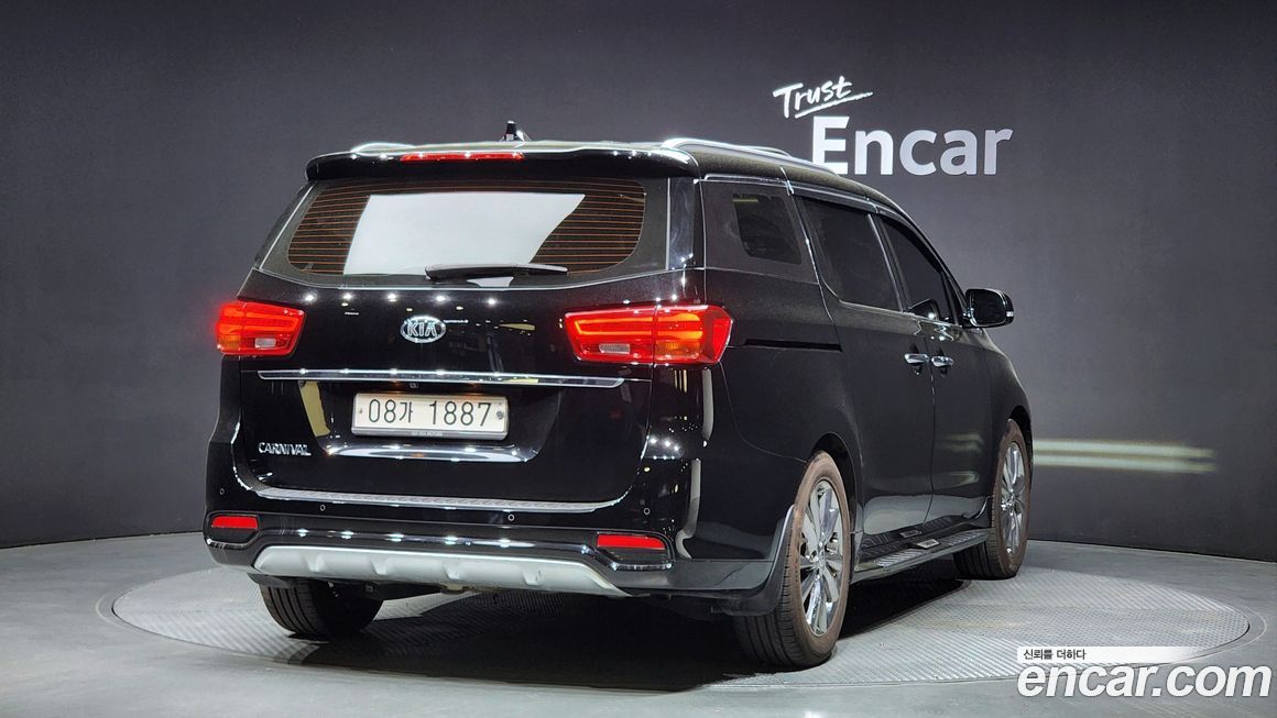Kia Canival 2019