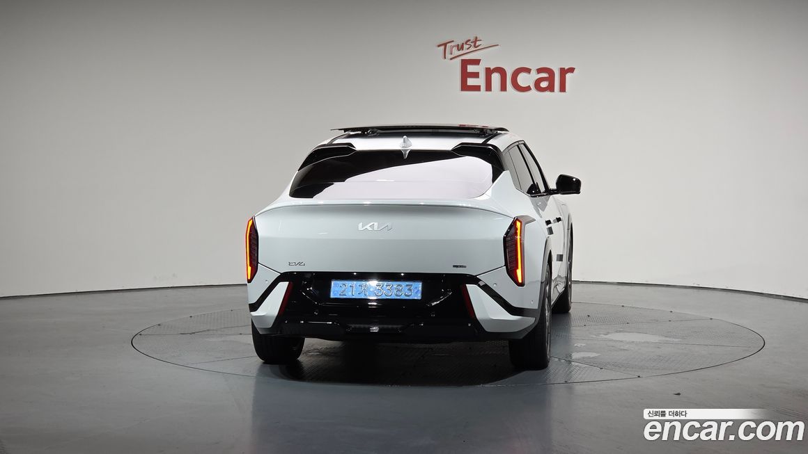 Kia EV4 2025