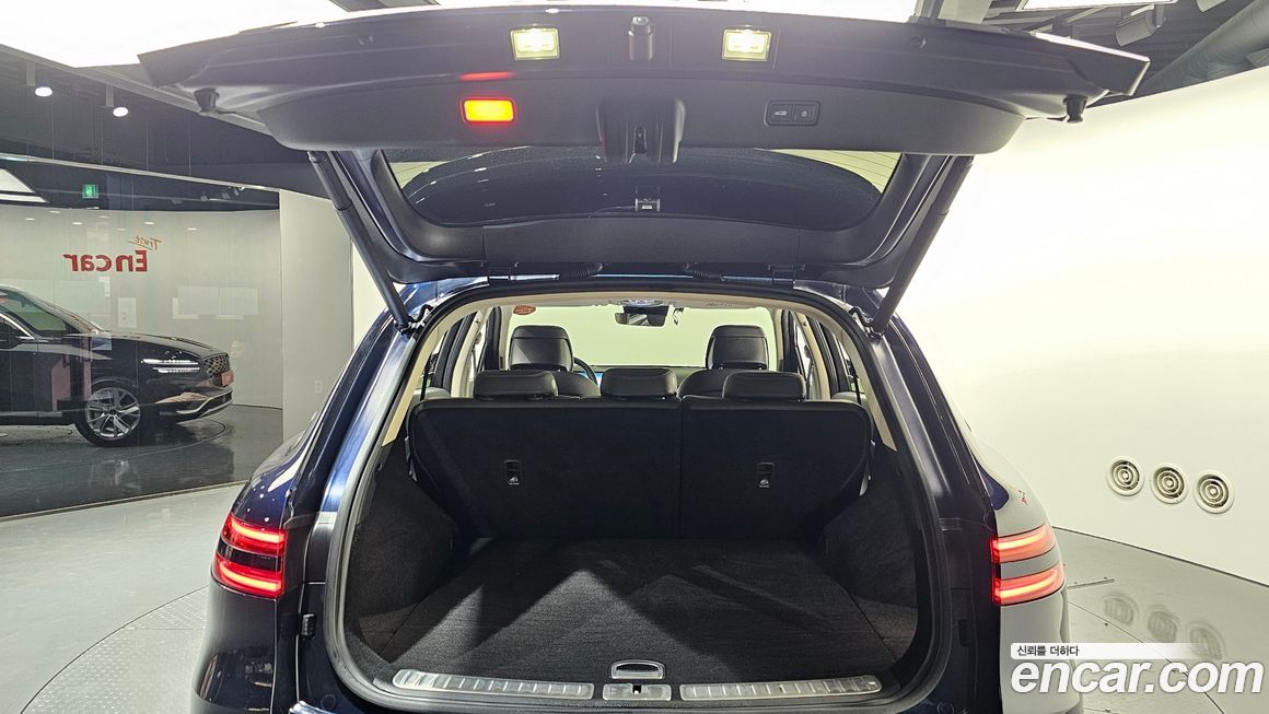 Genesis GV70 2025