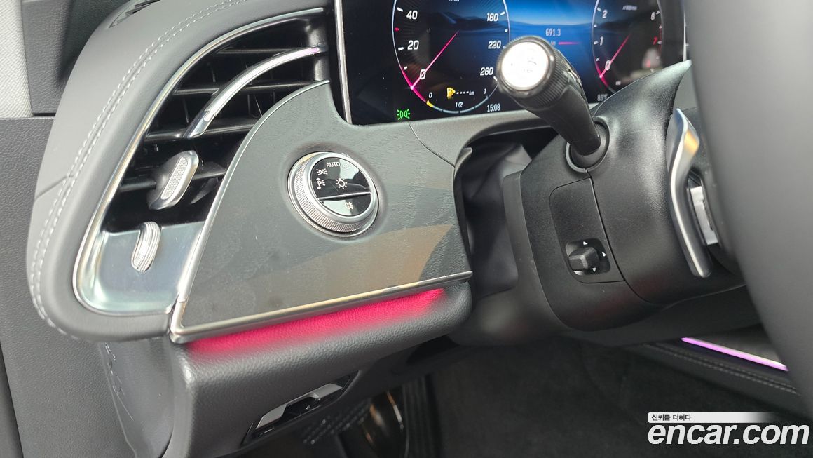 Mercedes-Benz E-Class 2025