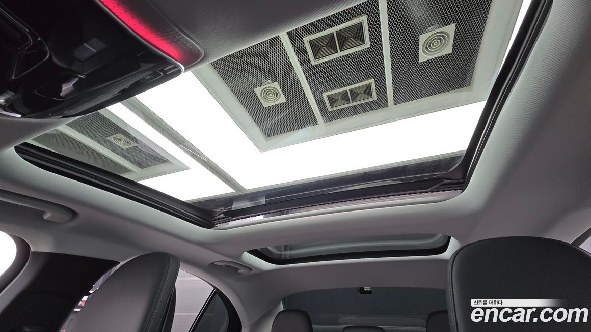 Mercedes-Benz E-Class 2025