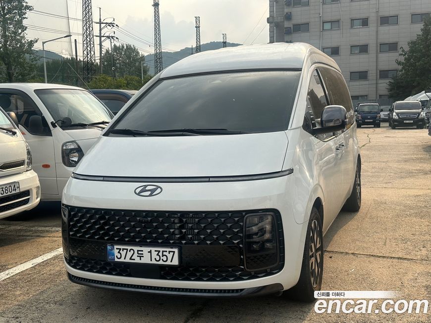 Hyundai Staria 2023