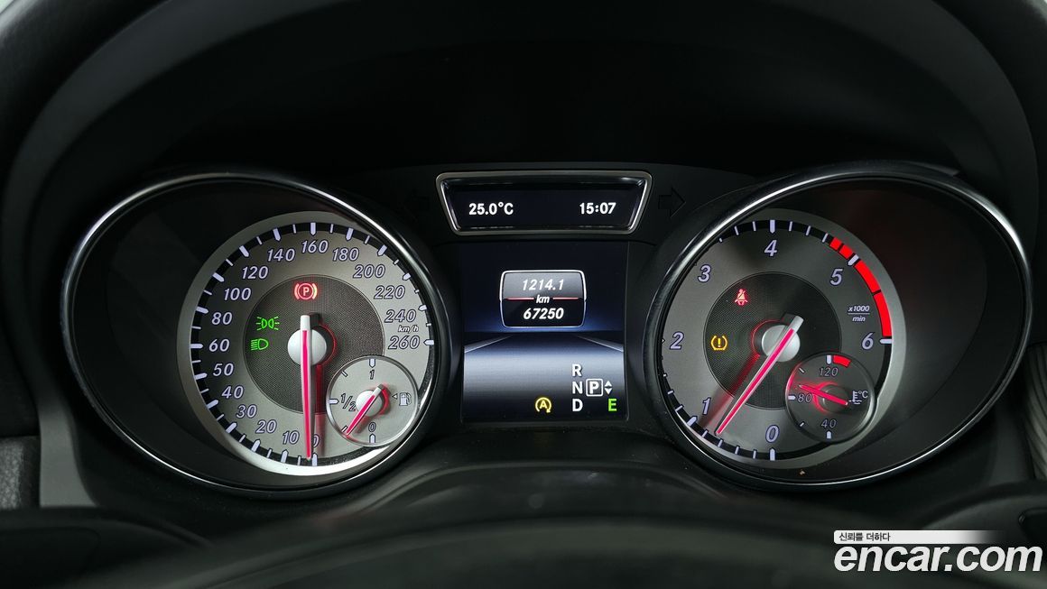 Mercedes-Benz CLA-Class 2015