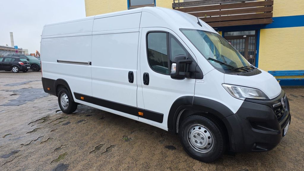 Opel Movano 2023