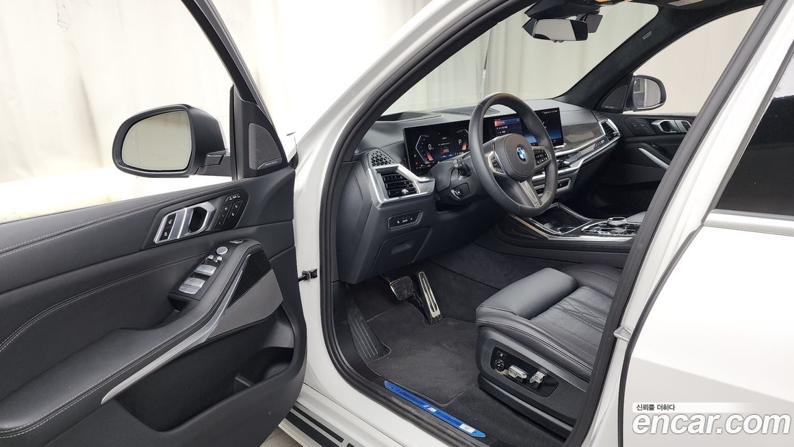 BMW X7 2025