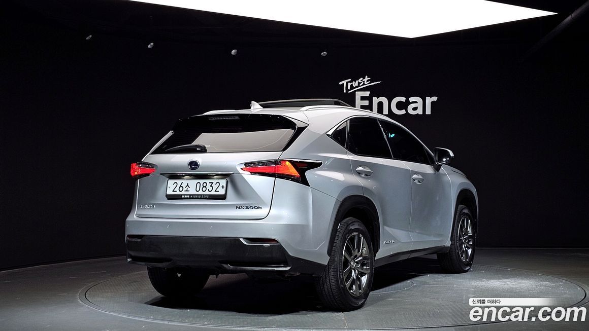 Lexus NX 2016