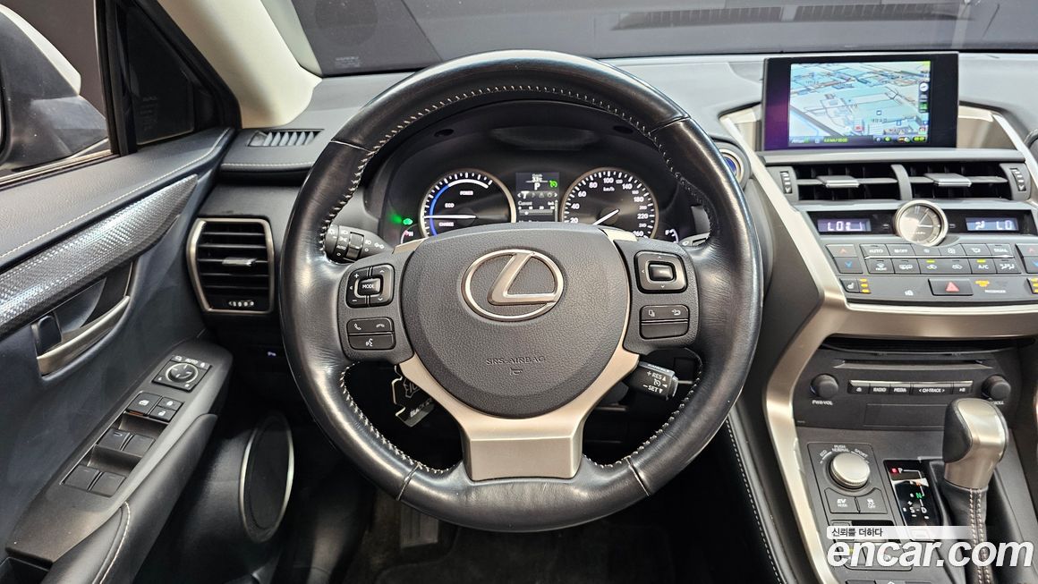Lexus NX 2016