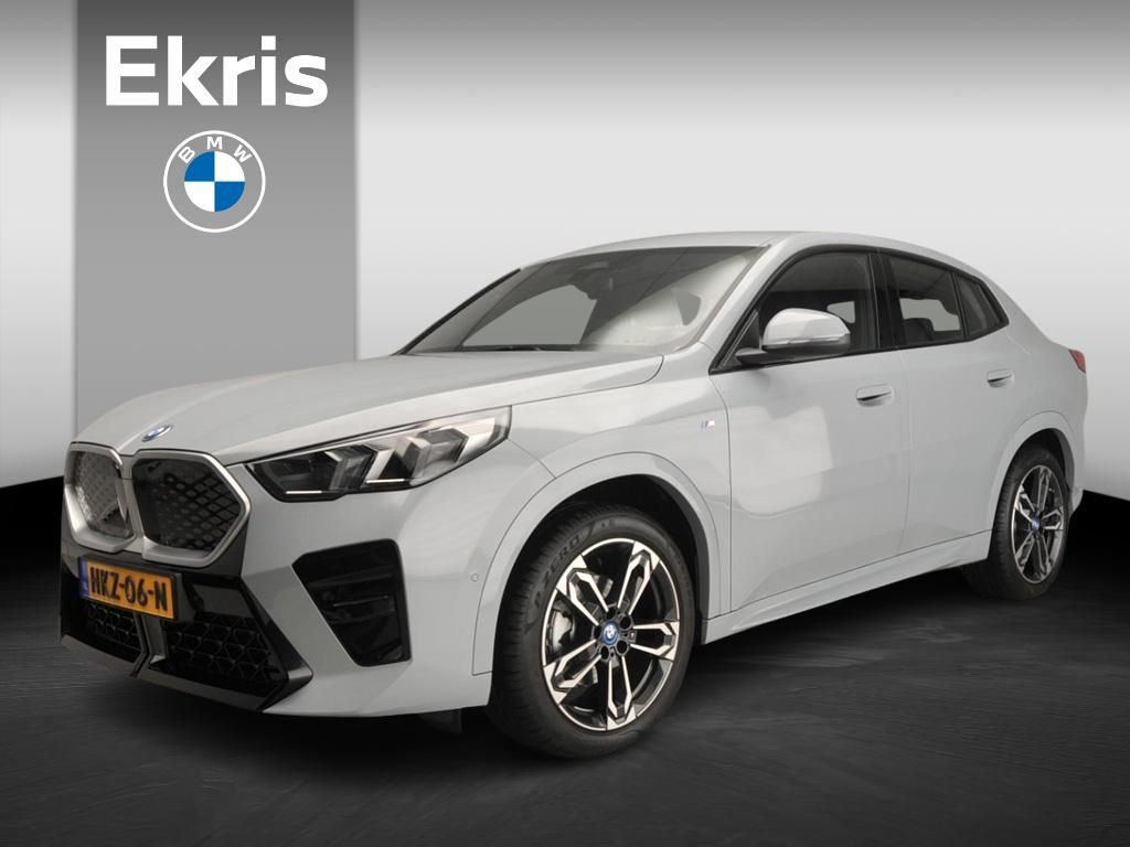 BMW iX2 2025