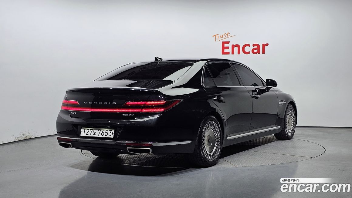 Genesis G90 2020